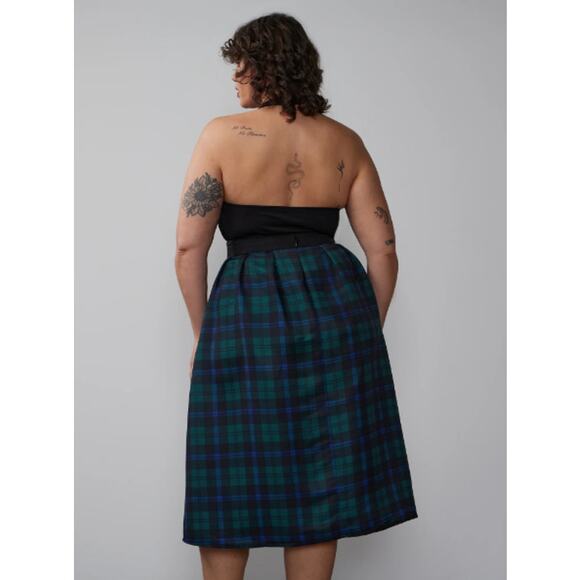 New York & Company Plus Tartan Midi Skirt in Runaway Navy - Picture 3 of 10